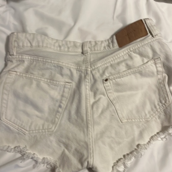 White distressed jean shorts. - Picture 3 of 3